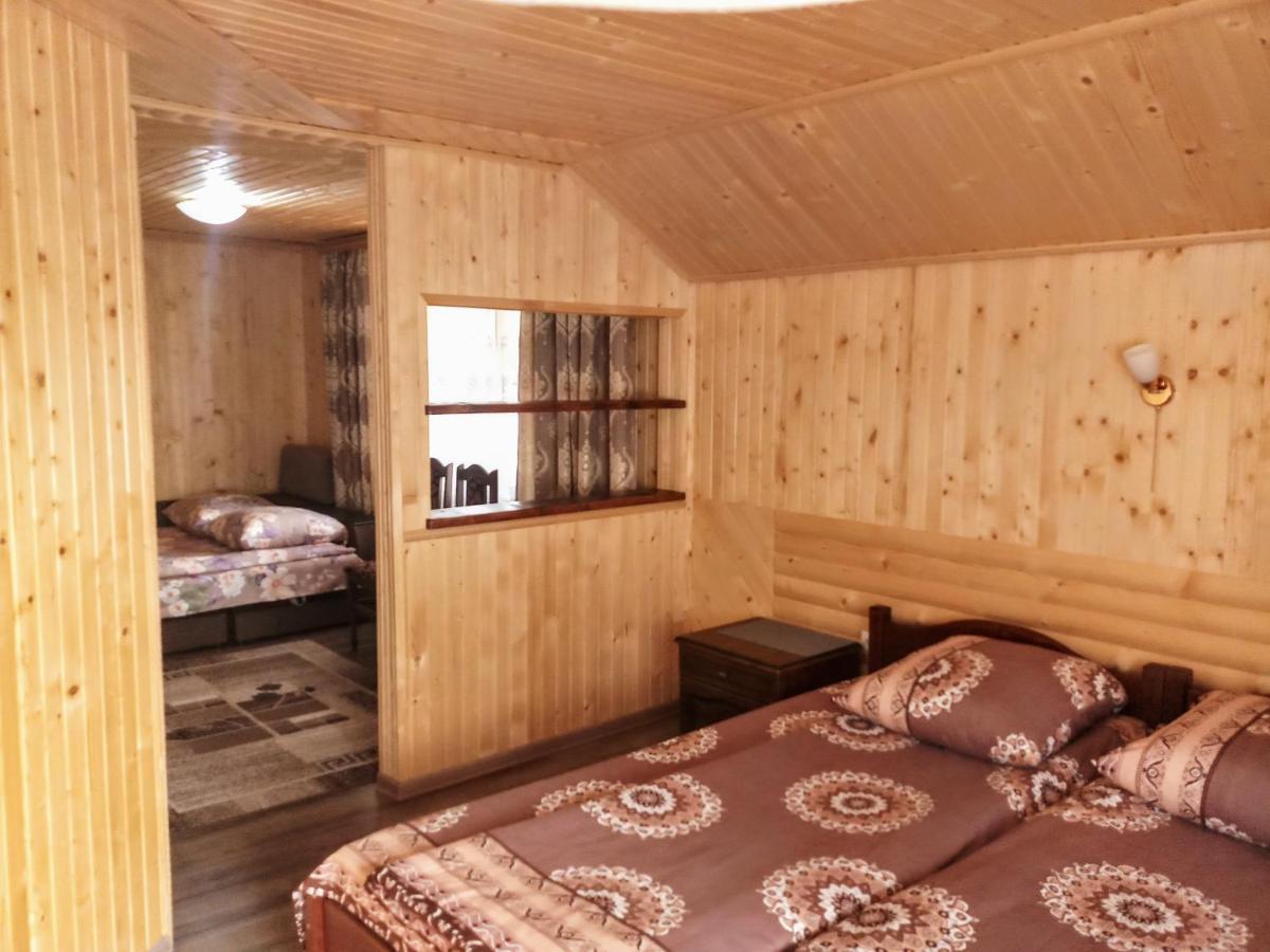 Садиба "У Валентини" Yablunytsya Extérieur photo